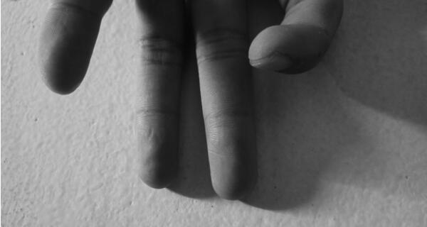 男人十螺纹的手相怎么样 手指三个螺纹是什么意思 手指螺纹的含义